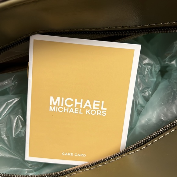 NWOT Michael Kors Center Stripe Morgan Large Tote Olive Multi - Picture 3 of 15